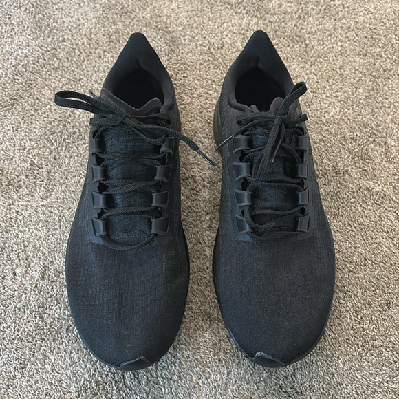 Nike Zoom Pegasus 37 Shoes - Picture 2 of 6